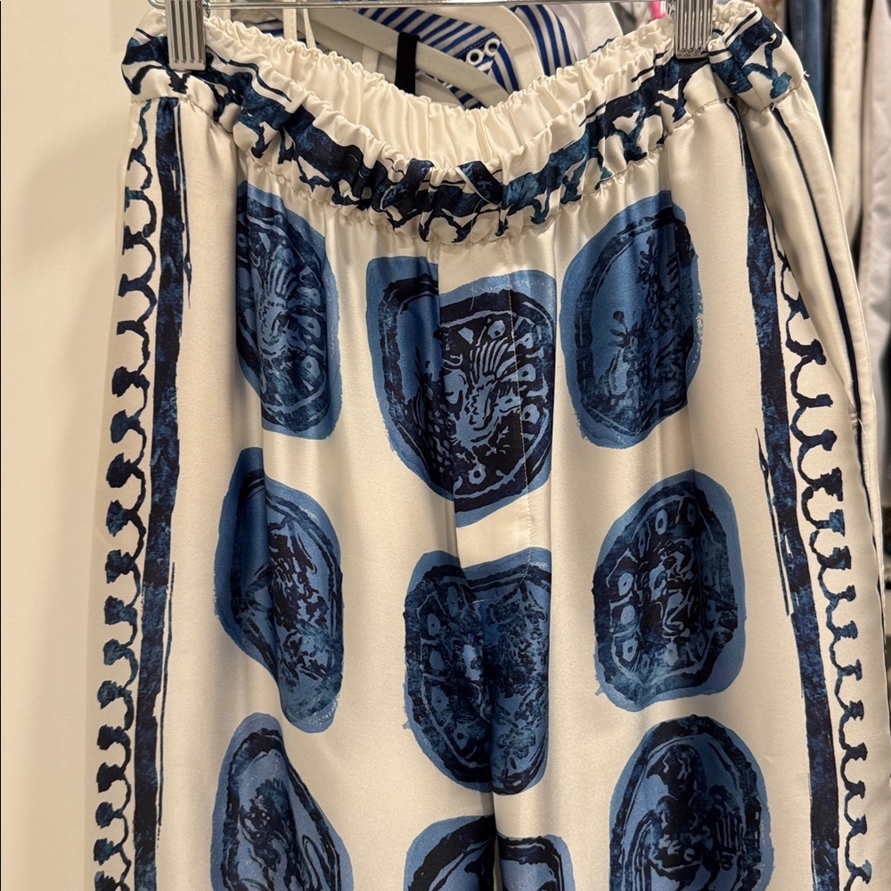 Zara Blue and White Patterned Pants